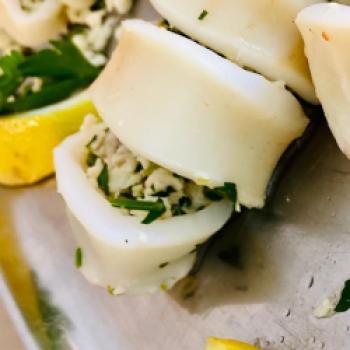 Gefüllte Kalamari mit Portulaksalat - (c) Barbara Basteck