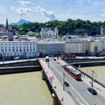 Bei schönem Wetter ist es spannend einmal die spektakulären Dachterrassen in Salzburg zu besuchen