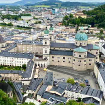 Bei schönem Wetter ist es spannend einmal die spektakulären Dachterrassen in Salzburg zu besuchen