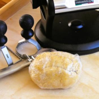 Tortelli Maremmani, der Teig sollte mindestens 30 Min. ruhen - (c) Jörg Bornmann