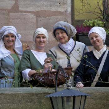 Die Lebküchnerinnen in der Lebkuchenstadt Nürnberg - (c) Burgenstraße