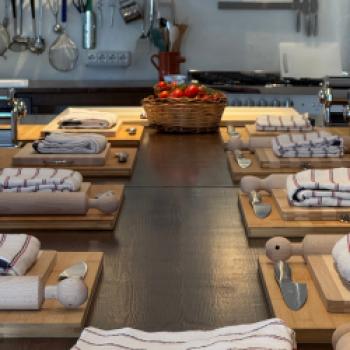 Die Casa Abruzzo bietet eine gut ausgestatte, große Küche für unsere Kochkurse - (c) Casa Abruzzo