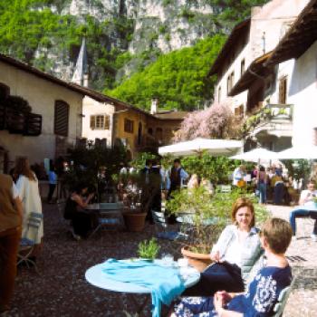 Am 11. und 12. April 2026 ist es wieder soweit: Einer der schönsten Termine im Weinjahr steht bevor. Das Weingut Alois Lageder lädt zur SUMMA ein - (c) Jörg Bornmann