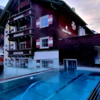 Weißer Rausch und Haubenküche - In St. Anton am Arlberg kommen Wintersportler und Feinschmecker auf ihre Kosten - (c) Gabi Vögele