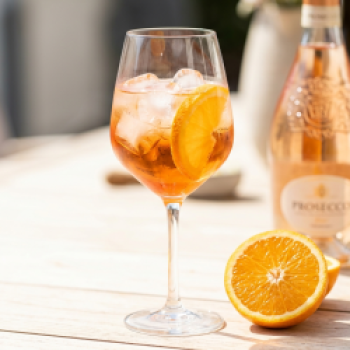Aperol Spritz selber machen: Rezept, Varianten und Ideen für Sommerabende