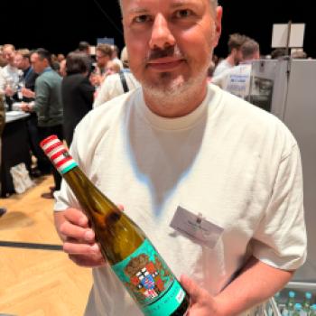 Keine einfache Sorte  Winzer, hier Sascha Huber vom Kloster Eberbach, scheuen sich vor der Scheurebe - (c) Thomas Rentschler