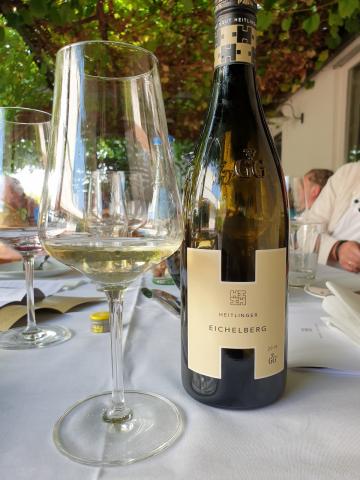 Weißer und grauer Burgunder vom Weingut Heitlinger überzeugen bereits als 2019er VDP-Gutsweine Weißer und grauer Burgunder vom Weingut Heitlinger überzeugen bereits als 2019er VDP-Gutsweine