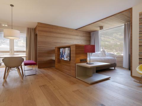 Die 65er Familysuite - Kinderhotel mit Lifestyle „alpina zillertal“ in Fügen