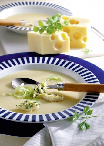 Allgäuer Käsesuppe - (c) Wirths PR und 1000rezepte.de Allgäuer Käsesuppe - (c) Wirths PR und 1000rezepte.de