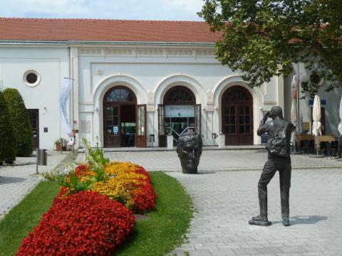 Baden bei Wien mit dem Hauch der Geschichte - Beethoven, Nobel-Kurort und Heurigen - (c) Jörg Bornmann Baden bei Wien mit dem Hauch der Geschichte - Beethoven, Nobel-Kurort und Heurigen - (c) Jörg Bornmann