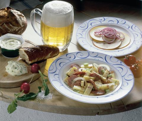 Pikanter Wurstsalat mit Käse - (c) Wirth PR Pikanter Wurstsalat mit Käse - (c) Wirth PR