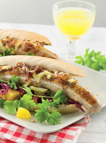 Bayerischer Hotdog (c) Caroline Martin Rezept/Foodstyling Daniel Petri Bayerischer Hotdog (c) Caroline Martin Rezept/Foodstyling Daniel Petri