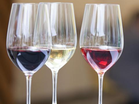 Der Jahrgang 2017in Südtirol - sortentypische, elegante und frisch-fruchtige Weine - (c) Südtiroler Wein Der Jahrgang 2017in Südtirol - sortentypische, elegante und frisch-fruchtige Weine - (c) Südtiroler Wein