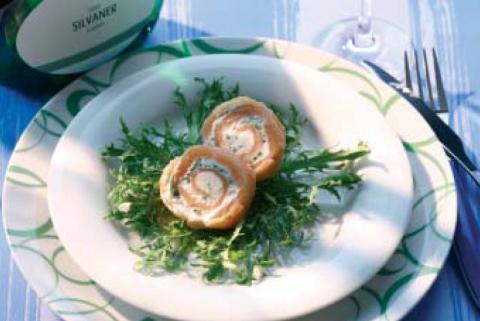 Lachsröllchen mit Spargelcreme - (c) Deutsches Weininstitut Lachsröllchen mit Spargelcreme - (c) Deutsches Weininstitut