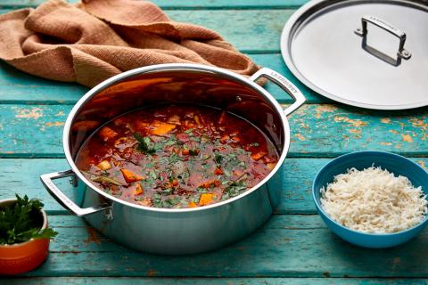 Gumbo mit Süßkartoffeln und gebratener Paprika - (c) Le Creuset Gumbo mit Süßkartoffeln und gebratener Paprika - (c) Le Creuset