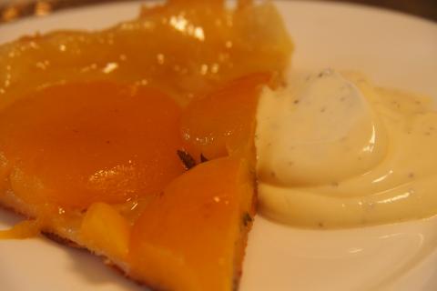 Tarte Tatin mit Aprikosen - (c) Jörg Bornmann Tarte Tatin mit Aprikosen - (c) Jörg Bornmann