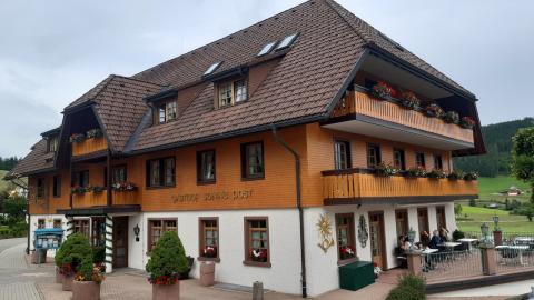 Wohlige Atmosphäre in der Sonne-Post in Titisee-Neustadt (Schwarzwald) - (c) Klaus Pfenning Wohlige Atmosphäre in der Sonne-Post in Titisee-Neustadt (Schwarzwald) - (c) Klaus Pfenning