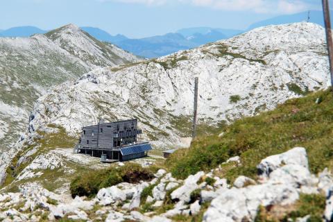 Auch die Hüttenwirtsleute vom Schiestlhaus am Hochschwab (HOCHsteiermark) machen bei der Hüttenkulinarik mit - (c) Jörg Bornmann