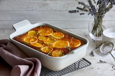 Zitronenkuchen mit Olivenöl aus der Provence - (c) Le Creuset