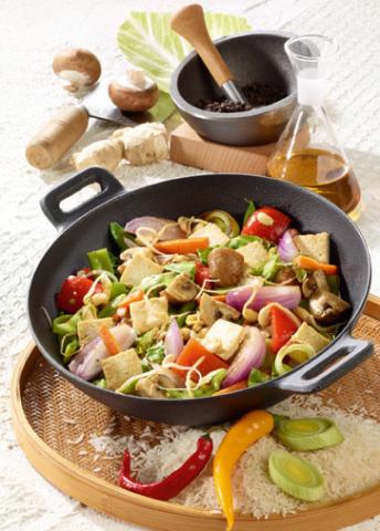 Wok-Gemüse mit Tofu - (c) Wirths PR Wok-Gemüse mit Tofu - (c) Wirths PR
