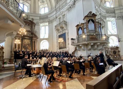 Salzburg – Sommerhitze, Eiscreme und ein kühles Domkonzert - (c) Gabi Dräger