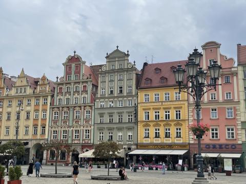 Der Marktplatz Rynek mit den Bürgerhäusern - (c) Eva-Maria Mayring Der Marktplatz Rynek mit den Bürgerhäusern - (c) Eva-Maria Mayring
