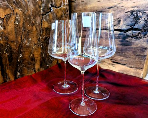 (Serie Duo) Zwiesel Glas: Perfekt für edle Weine   Höchste Qualität und ein anspruchsvolles Design dank traditioneller Glasbläserkunst - (c) Carola Faber